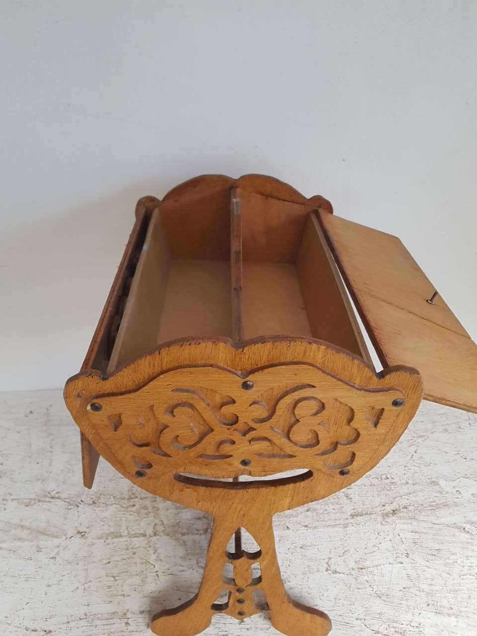 Stojan na šití - pohled 5